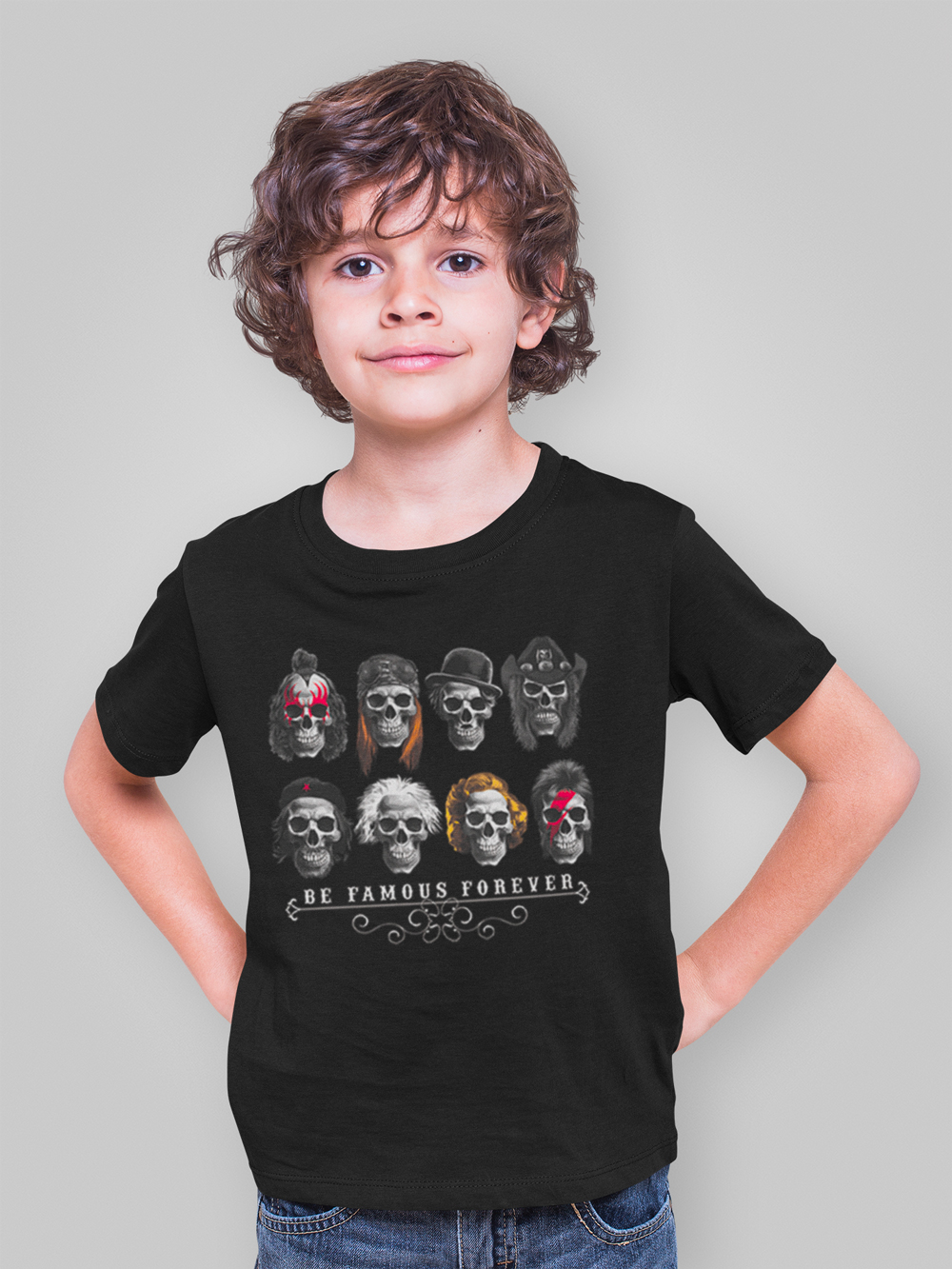 mockup-t-shirt-enfant-noir-be-famous-for-ever.jpg