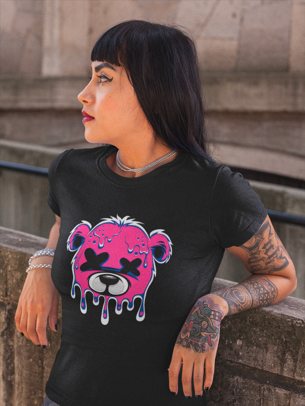 mockup-t-shirt-femme-noir-tete-de-nounours.jpg